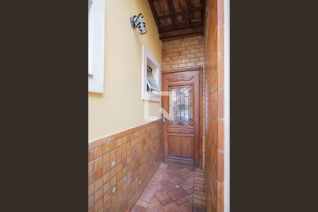 Corredor de casa de condomínio para alugar com 5 quartos, 290m² em Vila Carrão, São Paulo