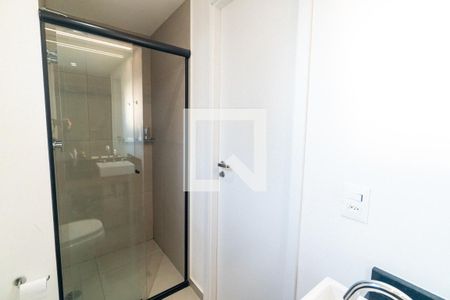 Banheiro de kitnet/studio à venda com 1 quarto, 28m² em Vila Clementino, São Paulo