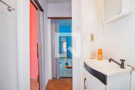 Banheiro 1 de casa à venda com 2 quartos, 90m² em Jardim Carvalho, Porto Alegre