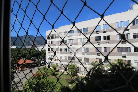 Quarto 1 - Vista de apartamento para alugar com 2 quartos, 50m² em Freguesia (jacarepaguá), Rio de Janeiro