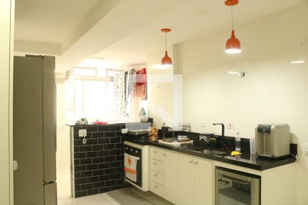 Cozinha de apartamento à venda com 2 quartos, 136m² em Perdizes, São Paulo
