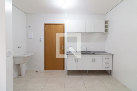 Cozinha de apartamento para alugar com 1 quarto, 40m² em Rio Pequeno, São Paulo
