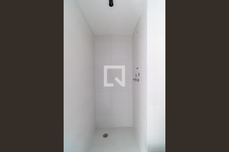 Banheiro de apartamento à venda com 2 quartos, 46m² em Vila Anastácio, São Paulo