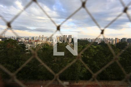 Quarto 1 vista de apartamento à venda com 2 quartos, 37m² em Paraíso do Morumbi, São Paulo