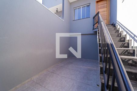 Garagem de casa à venda com 2 quartos, 75m² em Vila Nhocuné, São Paulo