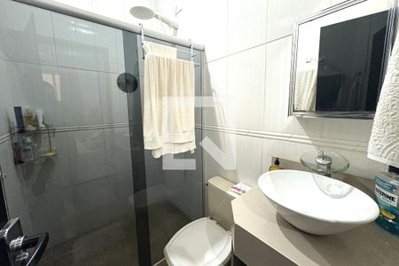 Banheiro da Suíte de casa à venda com 3 quartos, 240m² em Vila M Genoveva, Jundiaí