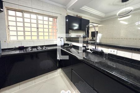 Cozinha de casa à venda com 3 quartos, 330m² em Vila M Genoveva, Jundiaí