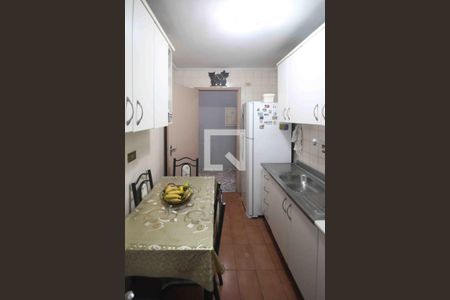 Cozinha de apartamento à venda com 2 quartos, 60m² em Vila Ema, São Paulo