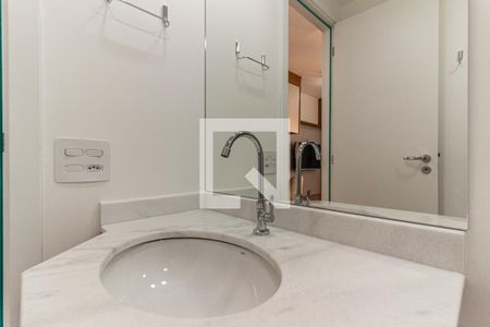 Banheiro de kitnet/studio para alugar com 1 quarto, 27m² em Vila Buarque, São Paulo