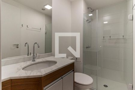 Banheiro de kitnet/studio para alugar com 1 quarto, 27m² em Vila Buarque, São Paulo