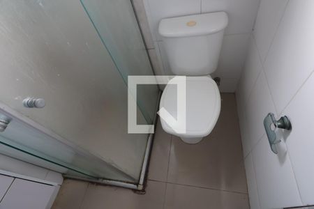 Banheiro de apartamento à venda com 2 quartos, 40m² em Mato Grande, Canoas