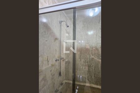 banheiro da suíte 3 de apartamento para alugar com 3 quartos, 185m² em Morro do Maluf, Guarujá