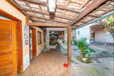 Varanda Quintal de casa à venda com 3 quartos, 374m² em Havaí, Belo Horizonte