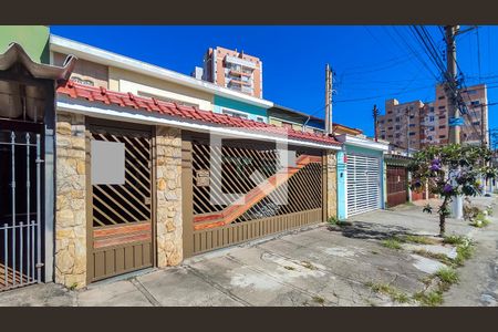 Fachada de casa à venda com 4 quartos, 230m² em Vila Isolina Mazzei, São Paulo