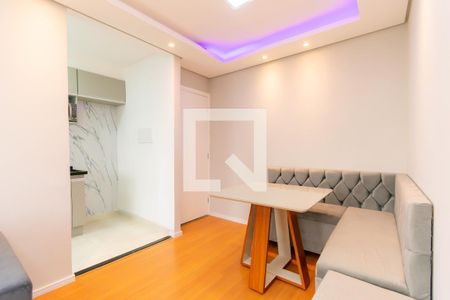 Sala de apartamento para alugar com 2 quartos, 42m² em Parque São Lourenço, São Paulo