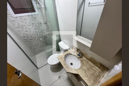Banheiro de casa de condomínio para alugar com 1 quarto, 29m² em Vila Guilherme, São Paulo