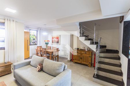 Sala de casa à venda com 3 quartos, 112m² em Santa Efigênia, Belo Horizonte