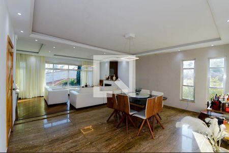 Sala de casa à venda com 4 quartos, 600m² em Vila Rosalia, Guarulhos