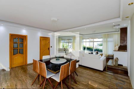 Sala de casa à venda com 4 quartos, 600m² em Vila Rosalia, Guarulhos