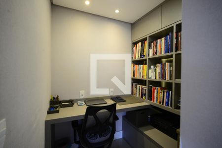 Escritório de apartamento à venda com 3 quartos, 140m² em Jardim da Gloria, São Paulo