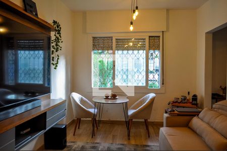 Sala de apartamento para alugar com 1 quarto, 55m² em Menino Deus, Porto Alegre