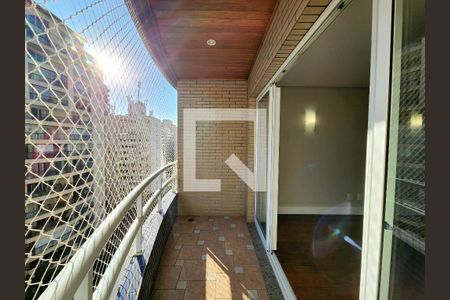 Varanda de apartamento à venda com 3 quartos, 118m² em Itaim Bibi, São Paulo