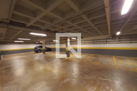 Garagem  de apartamento à venda com 1 quarto, 45m² em Cambuí, Campinas