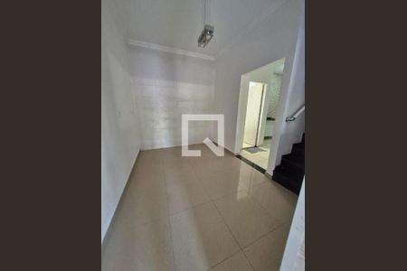 Casa à venda com 3 quartos, 128m² em Parque São Jorge, São Paulo