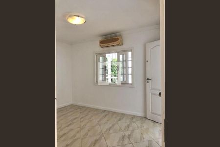 Casa à venda com 4 quartos, 284m² em Ingá, Niterói