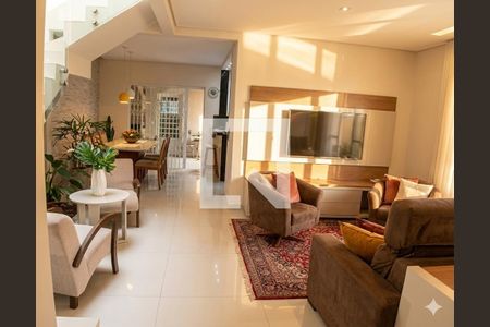 Casa à venda com 3 quartos, 190m² em Parque Imperial, São Paulo