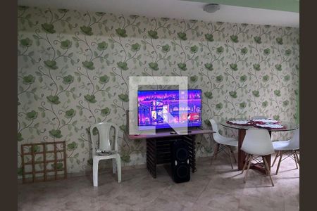 Casa à venda com 3 quartos, 170m² em Jardim Ester Yolanda, São Paulo