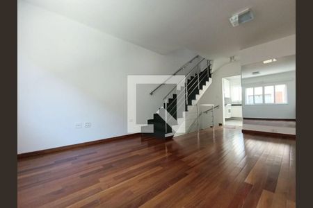 Casa à venda com 2 quartos, 95m² em Vila Gomes, São Paulo