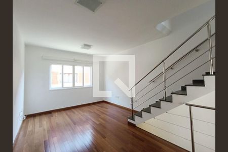 Casa à venda com 2 quartos, 95m² em Vila Gomes, São Paulo