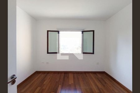 Casa à venda com 2 quartos, 95m² em Vila Gomes, São Paulo