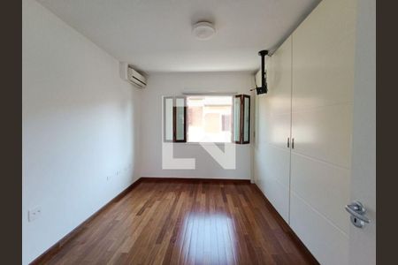 Casa à venda com 2 quartos, 95m² em Vila Gomes, São Paulo