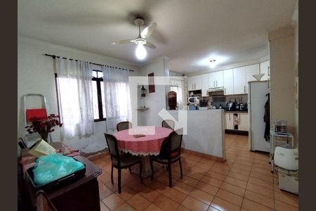 Casa à venda com 3 quartos, 111m² em Vila Tiradentes, São Paulo