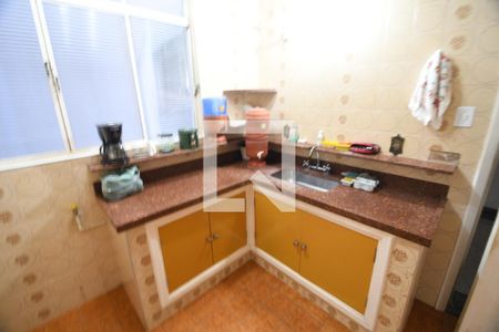 Cozinha de apartamento à venda com 2 quartos, 94m² em Centro, Campinas