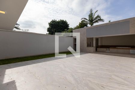 Quintal de casa à venda com 5 quartos, 520m² em Cidade Ademar, São Paulo