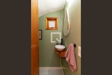 Lavado 01 de casa à venda com 3 quartos, 164m² em Vila Ré, São Paulo