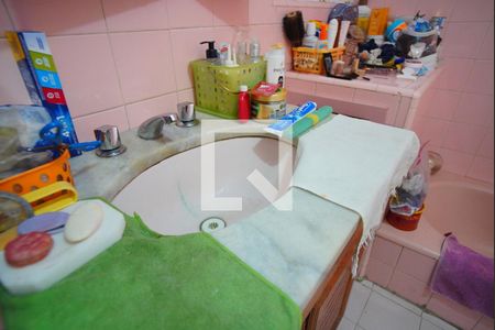 Banheiro Corredor de apartamento para alugar com 4 quartos, 130m² em Auxiliadora, Porto Alegre