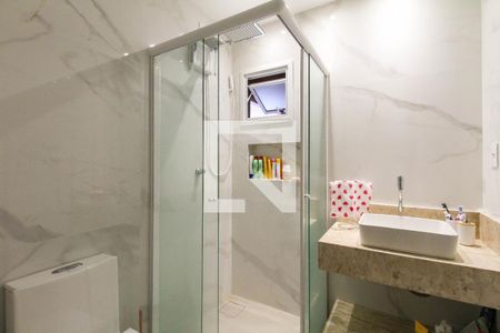 Banheiro de casa de condomínio à venda com 2 quartos, 72m² em Harmonia, Canoas