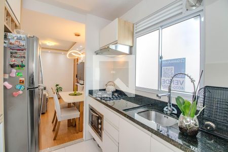 Cozinha de apartamento à venda com 2 quartos, 41m² em Mário Quintana, Porto Alegre