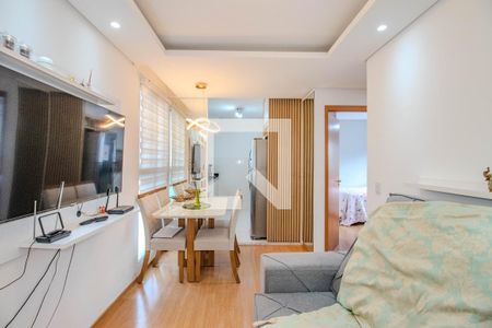 Sala de apartamento à venda com 2 quartos, 41m² em Mário Quintana, Porto Alegre