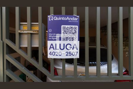 Plaquinha de casa para alugar com 2 quartos, 100m² em Jardim Popular, São Paulo