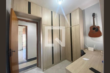 Dormitório de apartamento à venda com 3 quartos, 128m² em Vila da Penha, Rio de Janeiro