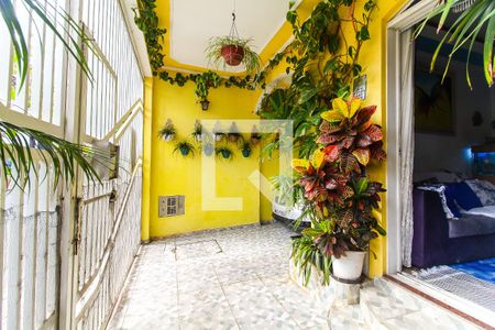Garagem de casa à venda com 5 quartos, 180m² em Jardim das Camelias, São Paulo