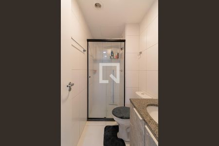Banheiro de apartamento à venda com 1 quarto, 33m² em Vila Pierina, São Paulo