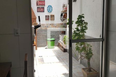 Casa à venda com 3 quartos, 173m² em Parque das Nações, Santo André