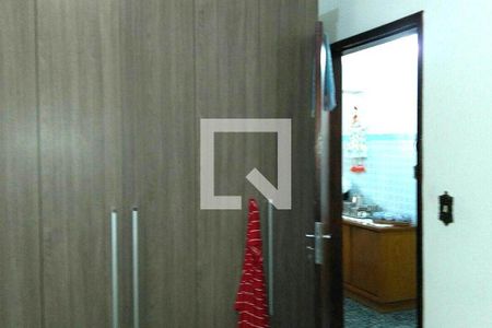 Casa à venda com 3 quartos, 214m² em Parque Oratório, Santo André