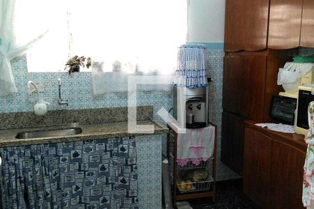 Casa à venda com 3 quartos, 214m² em Parque Oratório, Santo André